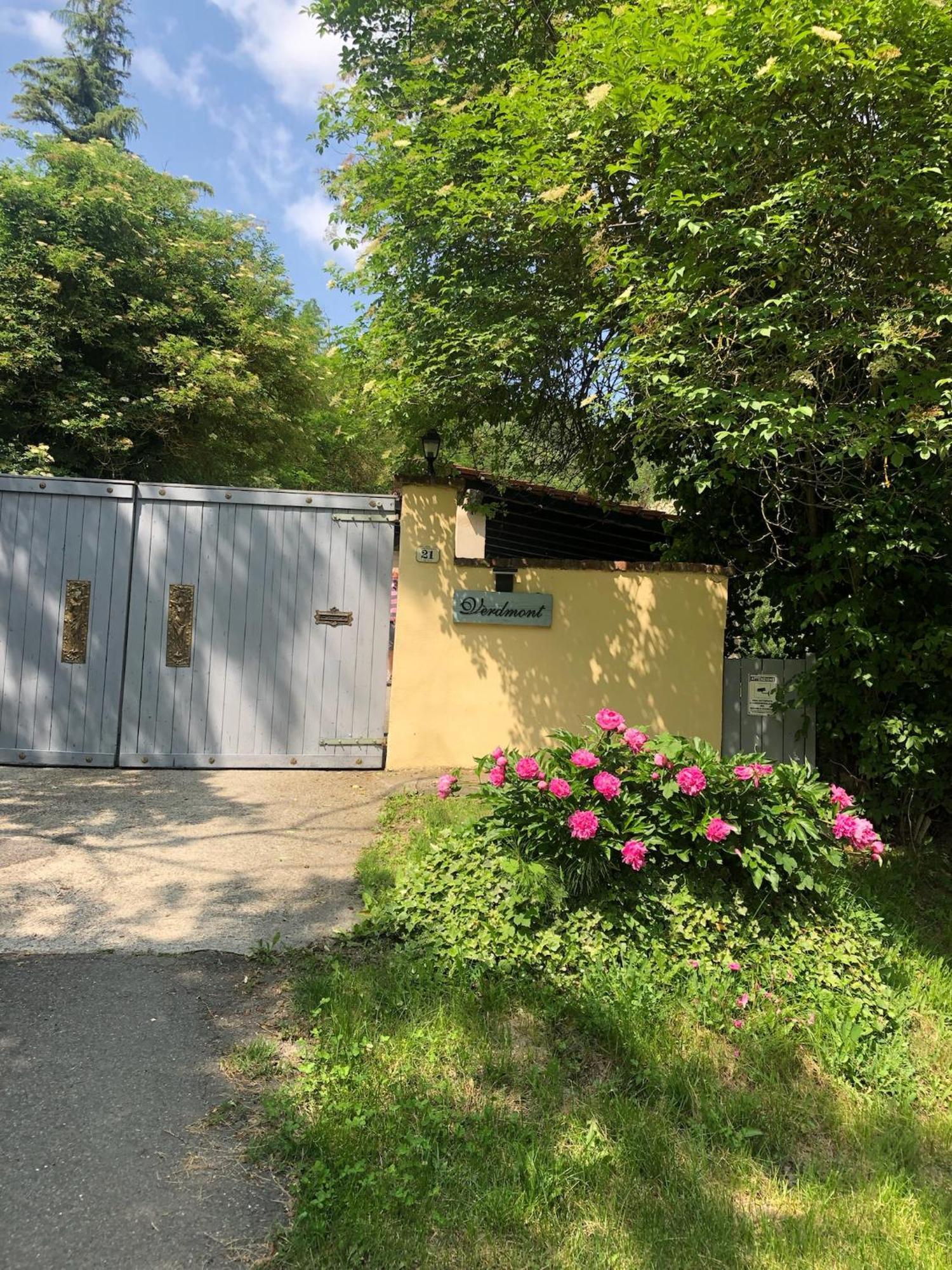Verdmont Guest House Acqui Terme ภายนอก รูปภาพ